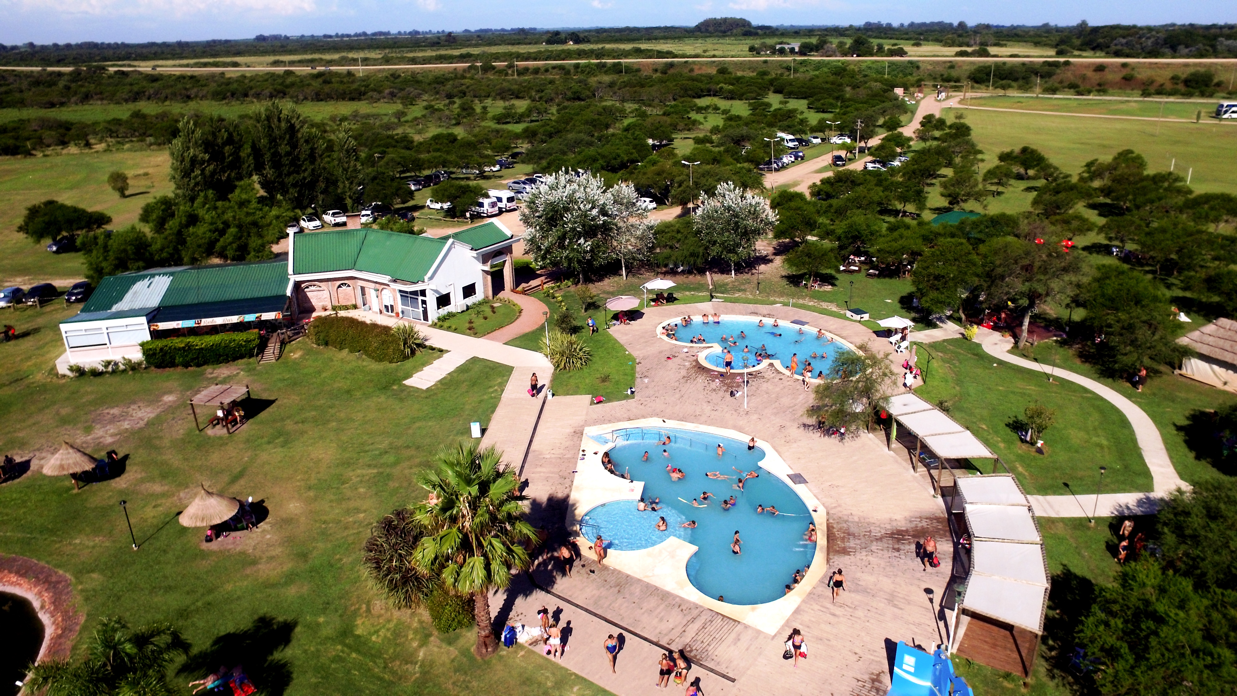 Vista aérea del predio de Termas del Guaychú
